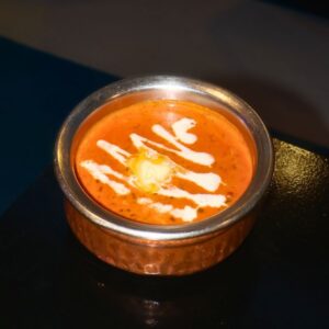 Dal Makhani – prato de lentilhas do menu de comida asiática Lisboa - Lentilhas com manteiga e natas