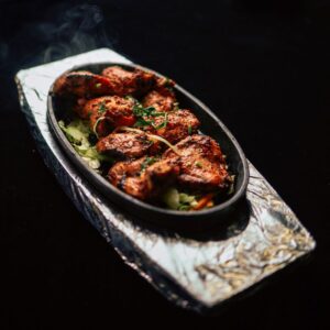 Frango Tandoori – cozinha asiática em Lisboa - em iogurte e especiarias, depois grelhado num tandoor