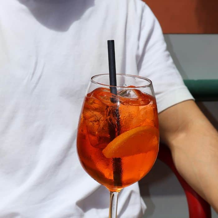Cocktail drinks outside seating at trendy Asian restaurant in Lisbon