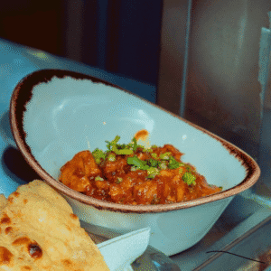 Asian cuisine in Lisbon - Classic curry made in a sauce of onion, tomato, garlic, and spices